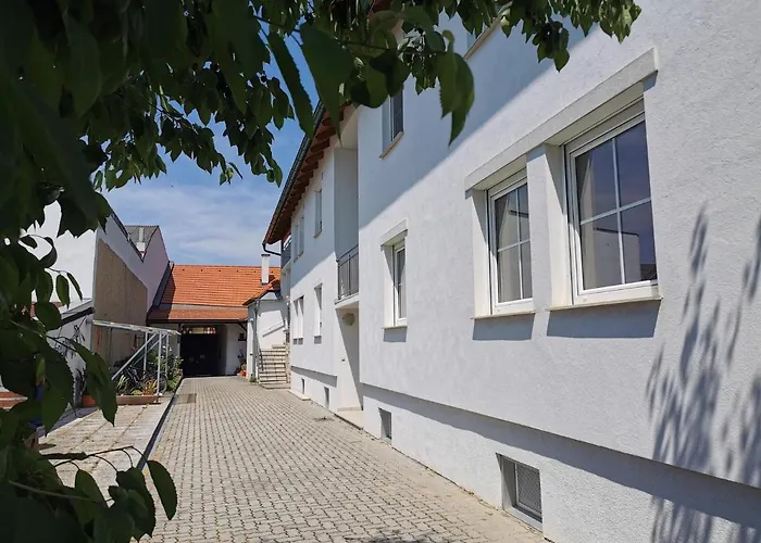 Ferienwohnungen Zum Süss